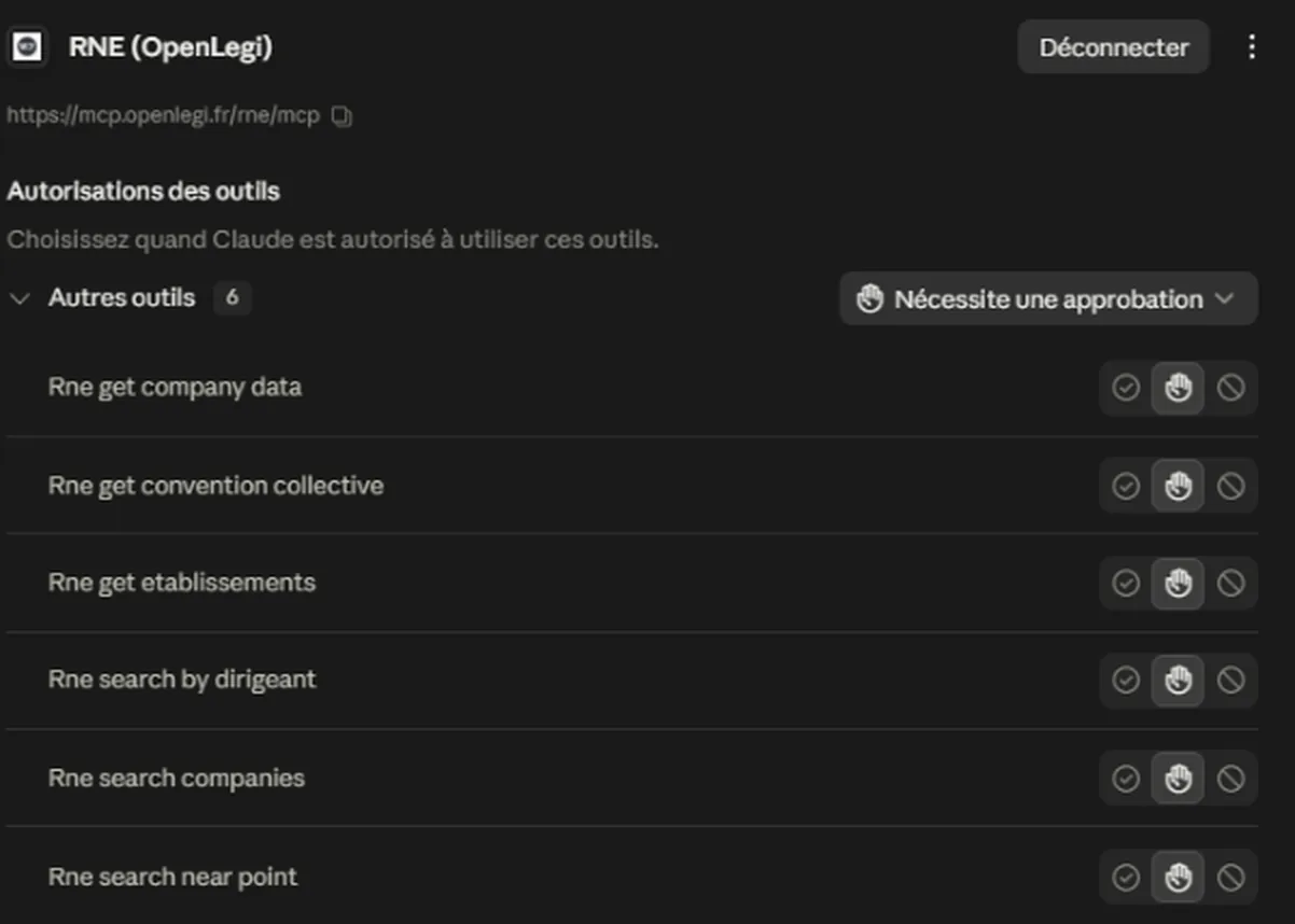 Fiche du connecteur RNE connecté dans Claude, listant six outils : données d'une entreprise, convention collective, établissements, recherche par dirigeant, recherche d'entreprises, recherche par proximité.